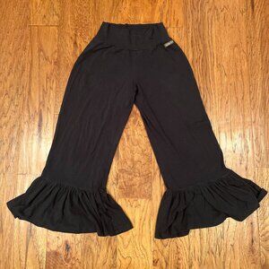 Matilda Jane Woman's wide leg ruffle leggings Size S